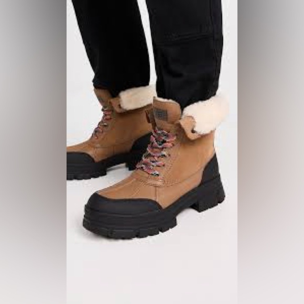 UGG Ashton Addie Waterproof Lug Sole Winter Boots - Chestnut - Size 6.5